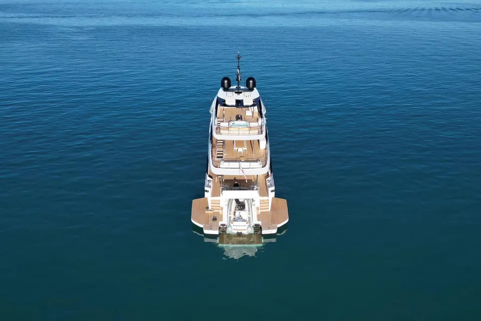 La Vetta, 2025 Custom Line Navetta 38, photo 6