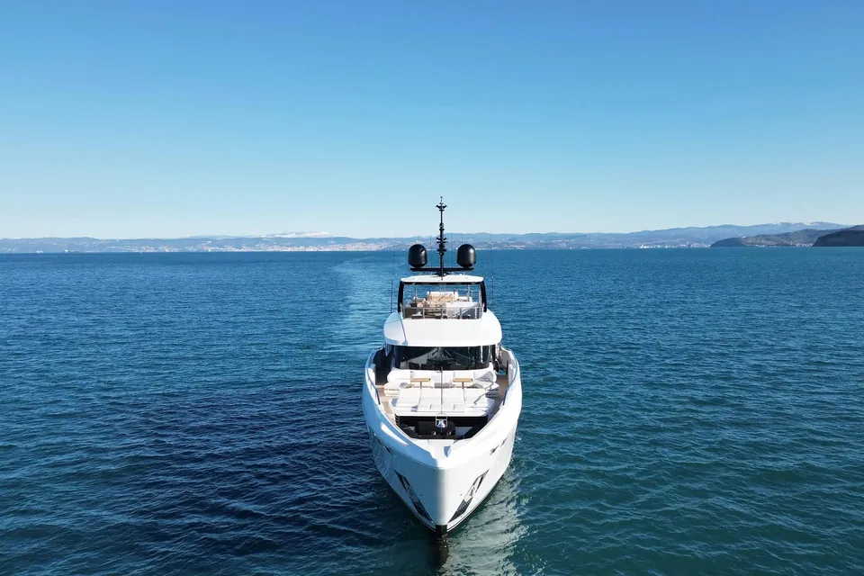 La Vetta, 2025 Custom Line Navetta 38, photo 7