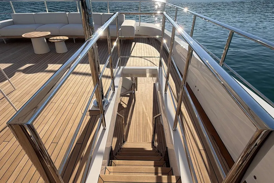 La Vetta, 2025 Custom Line Navetta 38, photo 12