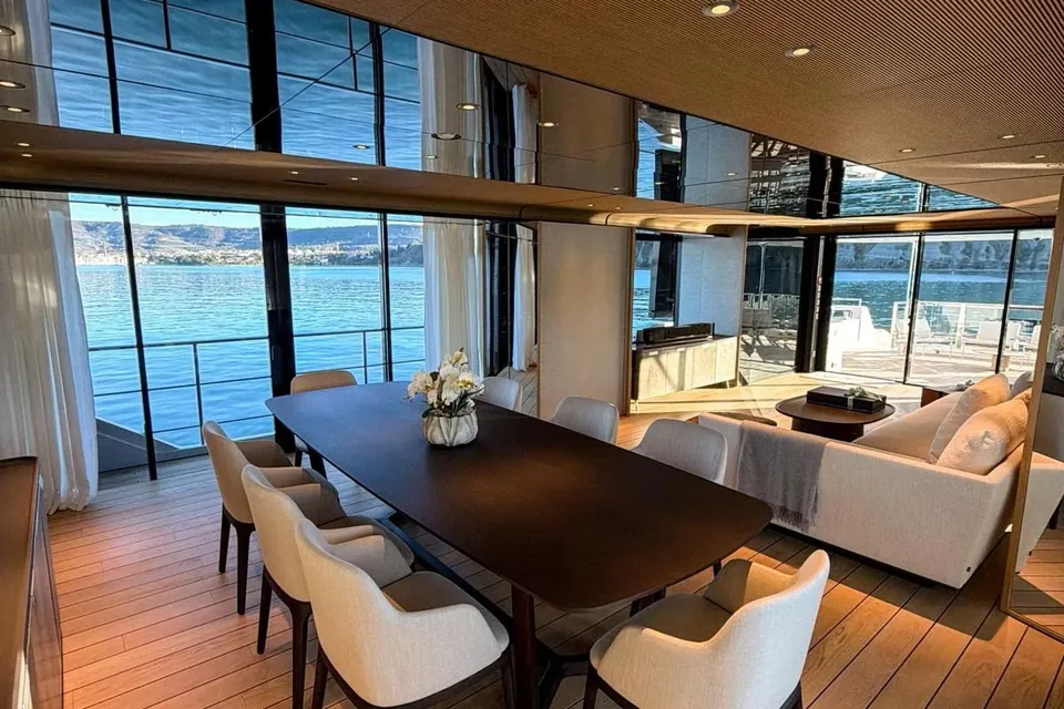 La Vetta, 2025 Custom Line Navetta 38, photo 18