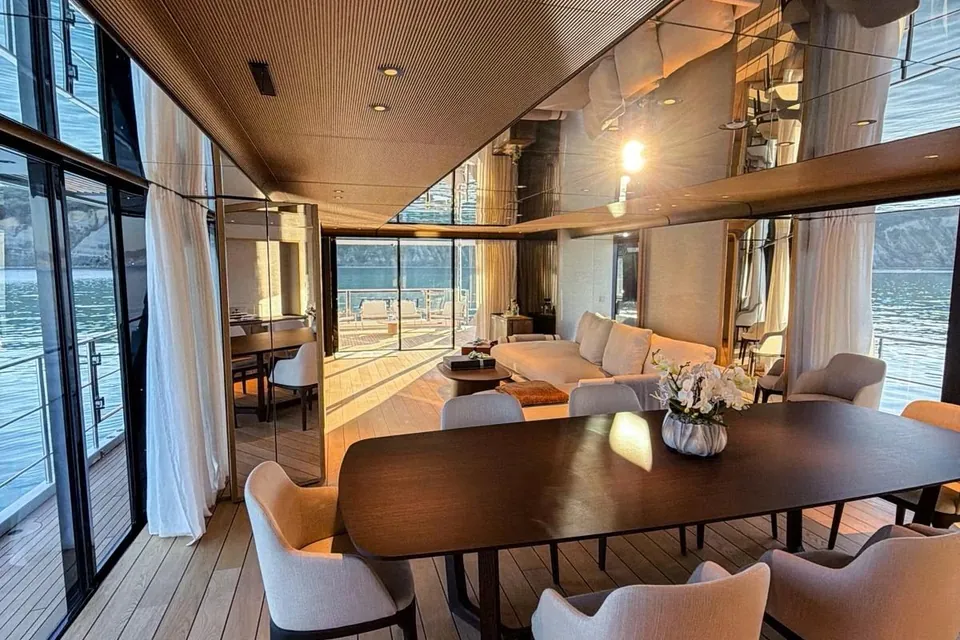 La Vetta, 2025 Custom Line Navetta 38, photo 19