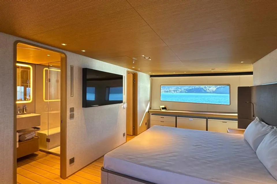La Vetta, 2025 Custom Line Navetta 38, photo 26