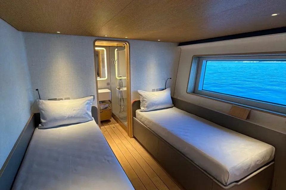 La Vetta, 2025 Custom Line Navetta 38, photo 36