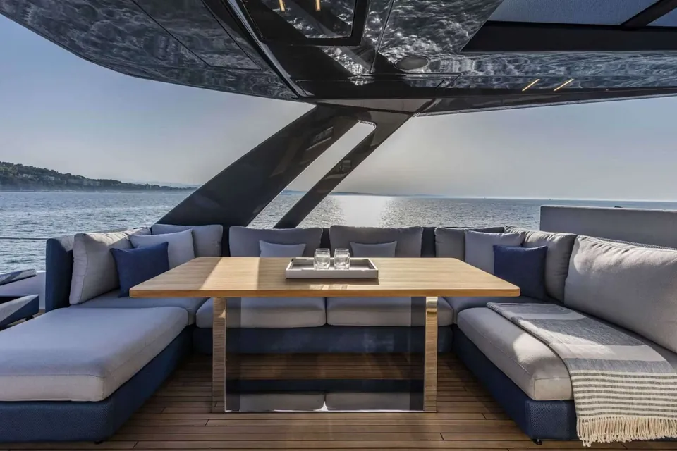 Piccolino, 2019 Ferretti 780, photo 8