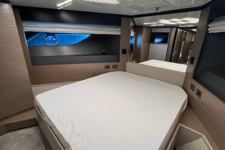 Piccolino, 2019 Ferretti 780, photo 10