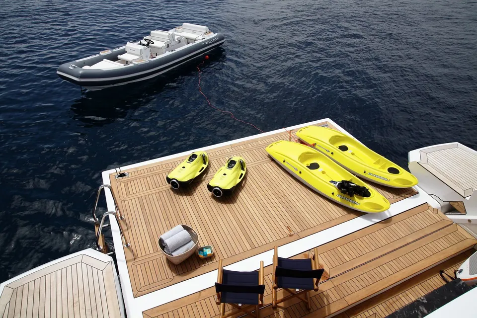 Willow, 2017 Benetti Fast 140', photo 7
