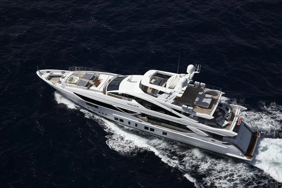 Willow, 2017 Benetti Fast 140', photo 9