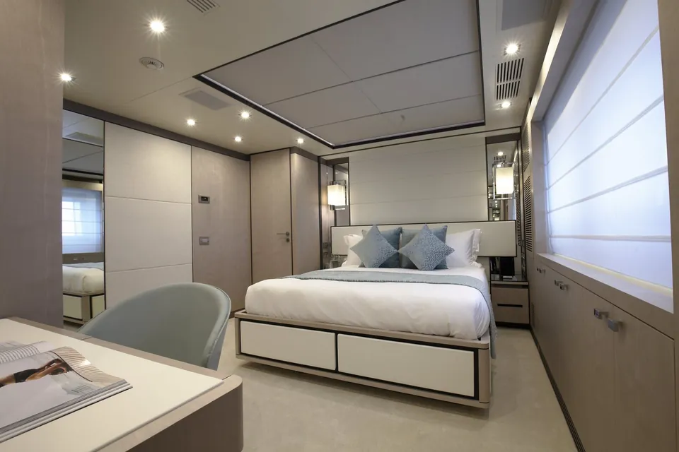 Willow, 2017 Benetti Fast 140', photo 10