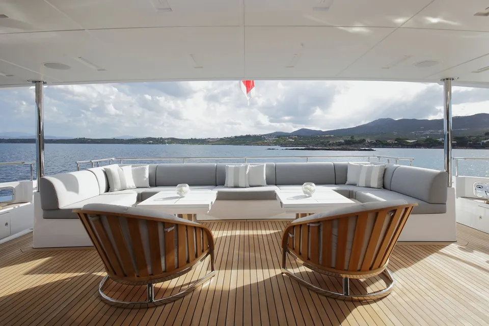 Willow, 2017 Benetti Fast 140', photo 18