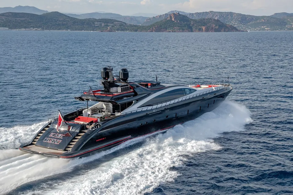 Black Legend, 2017 Mangusta 165E, photo 2