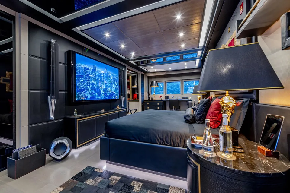 Black Legend, 2017 Mangusta 165E, photo 26