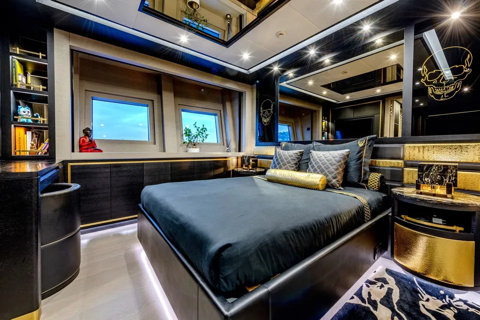 Black Legend, 2017 Mangusta 165E, photo 35
