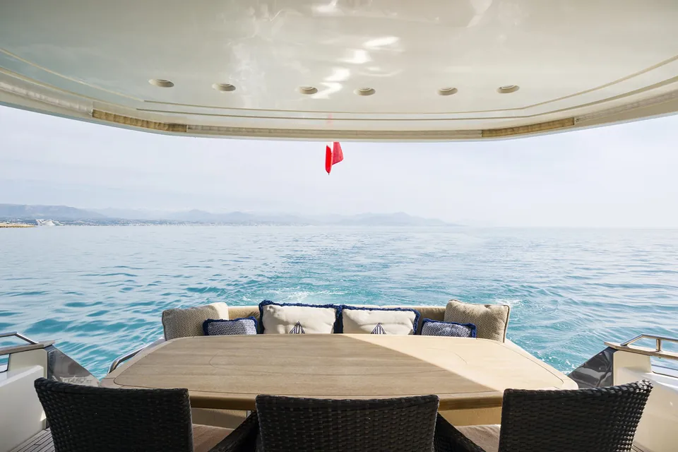 Crazy Diamond, 2016 Monte Carlo Yachts MCY 70, photo 8