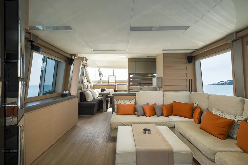 Crazy Diamond, 2016 Monte Carlo Yachts MCY 70, photo 17
