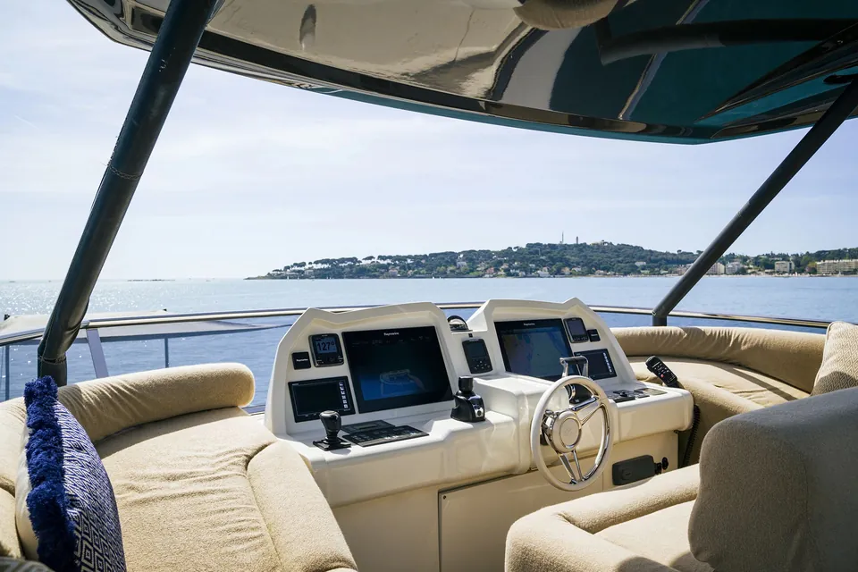 Crazy Diamond, 2016 Monte Carlo Yachts MCY 70, photo 26