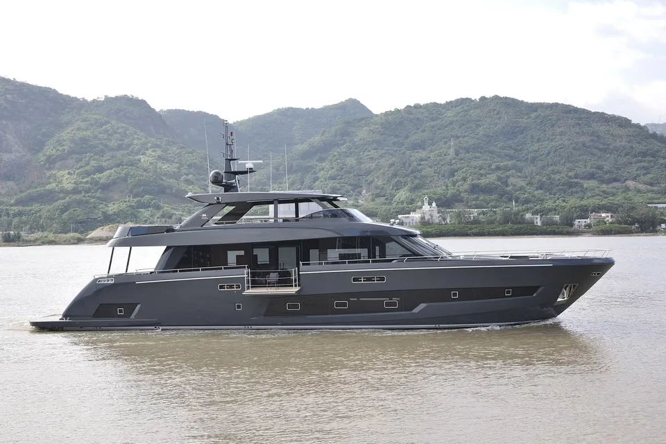 2027 Allegro Yachts Flybridge 98, photo 3