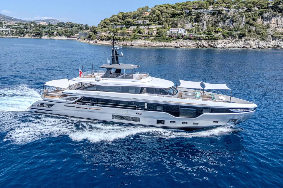 Blue Eyes, 2024 Azimut Grande Trideck, photo 1