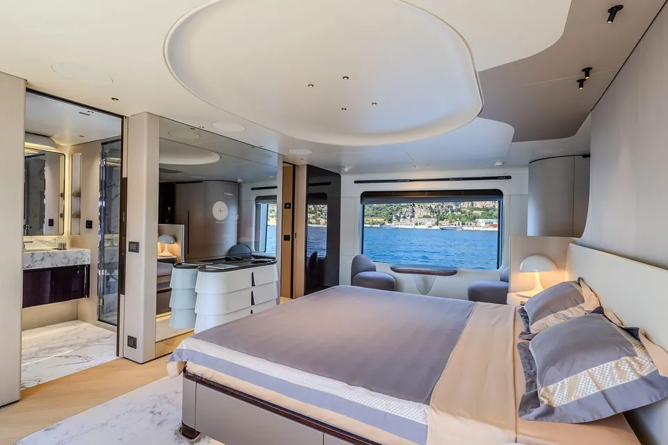Blue Eyes, 2024 Azimut Grande Trideck, photo 8