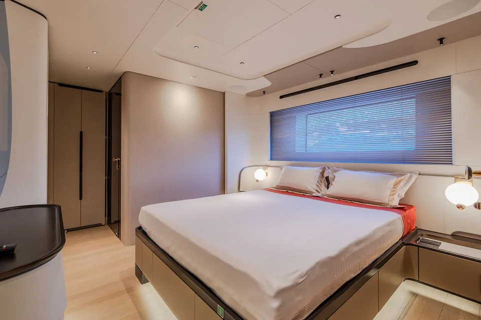 Blue Eyes, 2024 Azimut Grande Trideck, photo 9