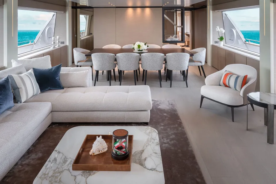 Adelia, 2021 Custom Line Navetta 33, photo 6