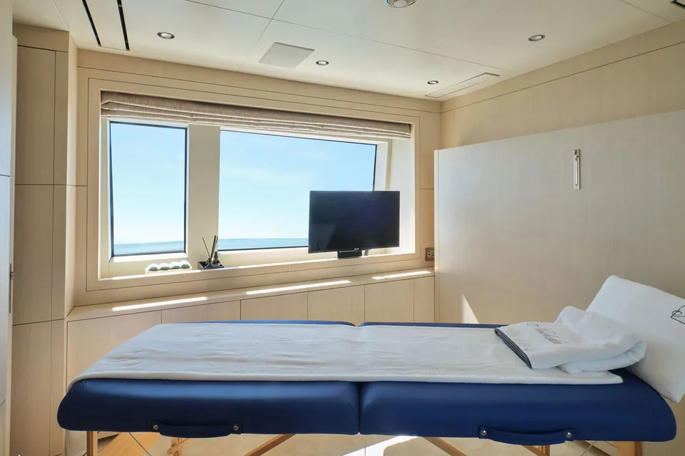 Nechida, 2019 Benetti Classic Supreme 132', photo 16
