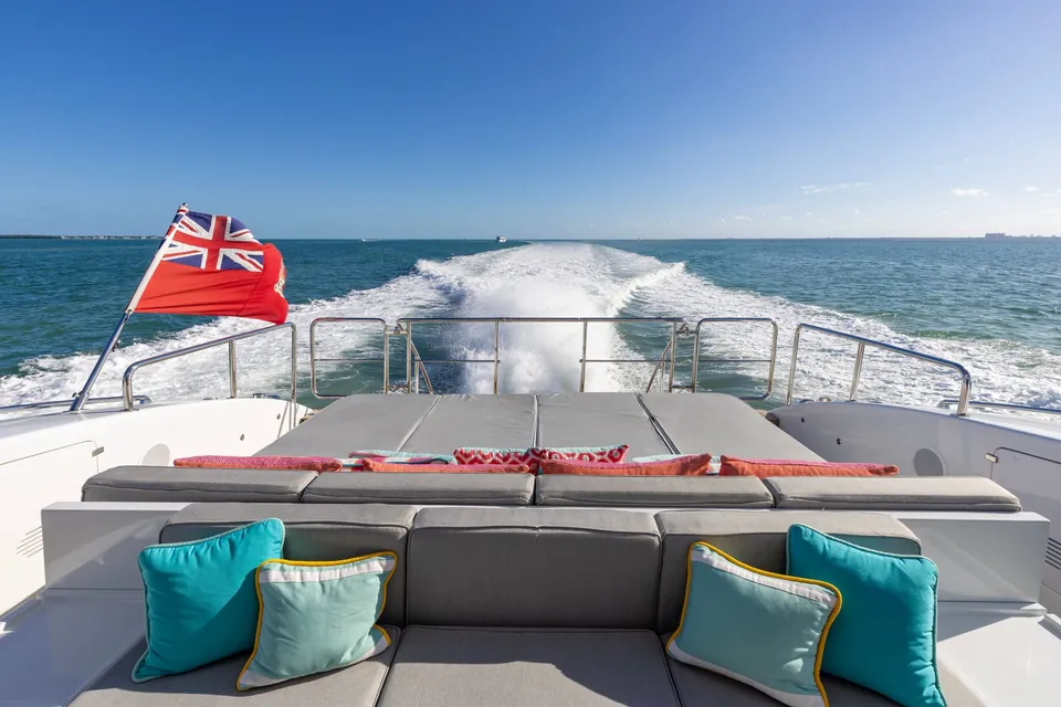 Sayonara, 2015 Mangusta 94, photo 3