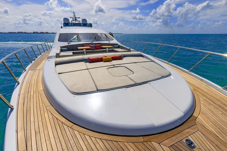 Sayonara, 2015 Mangusta 94, photo 11