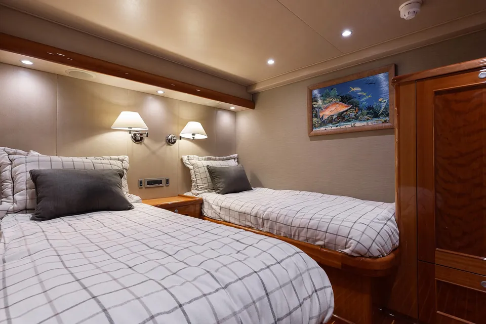 Victory, 2016 Viking Yachts 82EB, photo 23