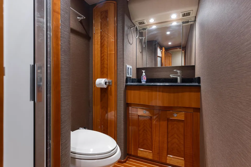 Victory, 2016 Viking Yachts 82EB, photo 24