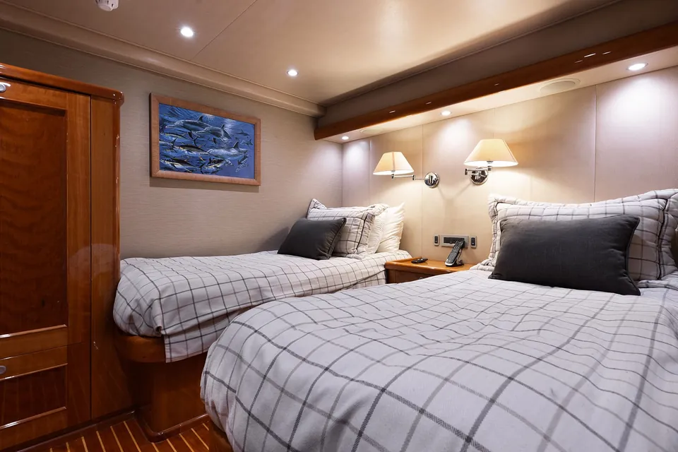 Victory, 2016 Viking Yachts 82EB, photo 25