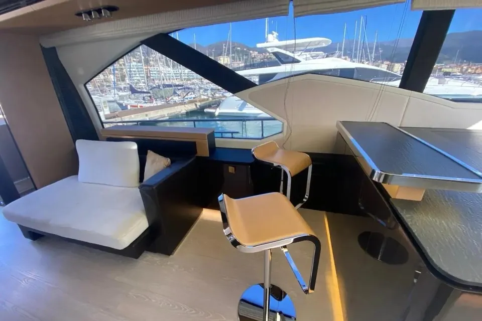 Titta, 2016 Azimut 77S, photo 5