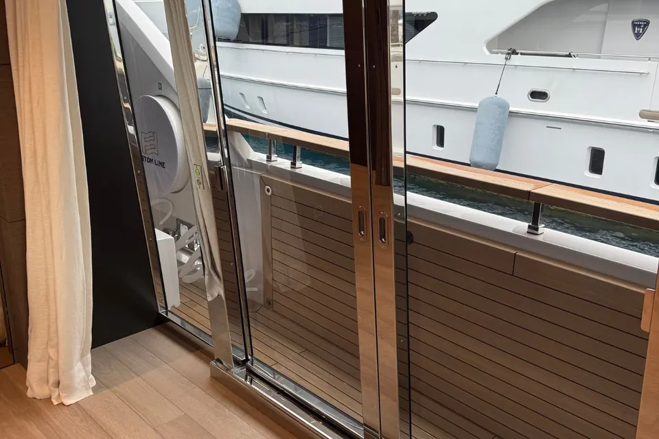 Albus, 2025 Custom Line Navetta 42, photo 2