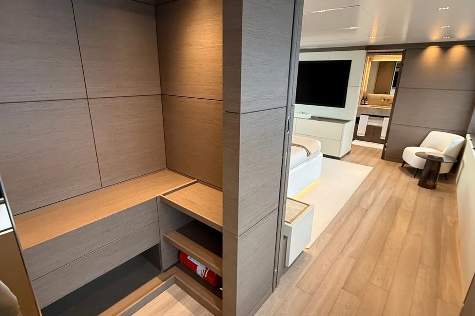 Albus, 2025 Custom Line Navetta 42, photo 5