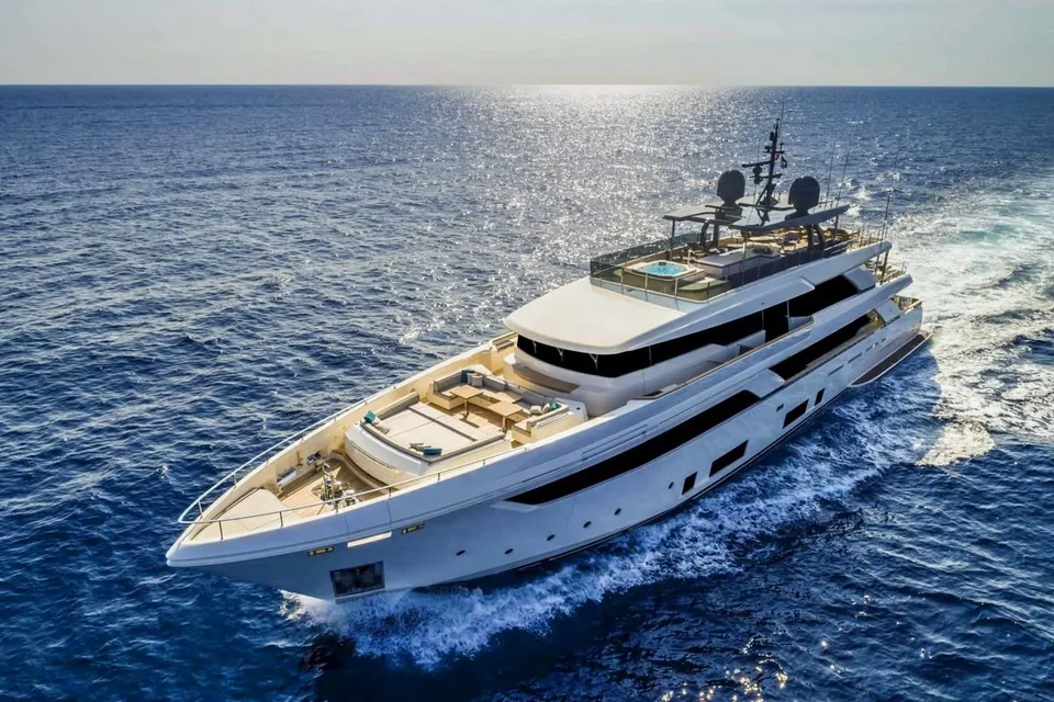 Albus, 2025 Custom Line Navetta 42, photo 6