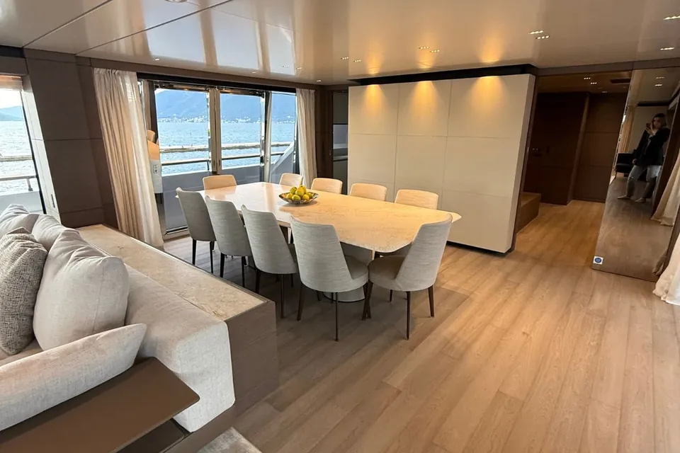 Albus, 2025 Custom Line Navetta 42, photo 13