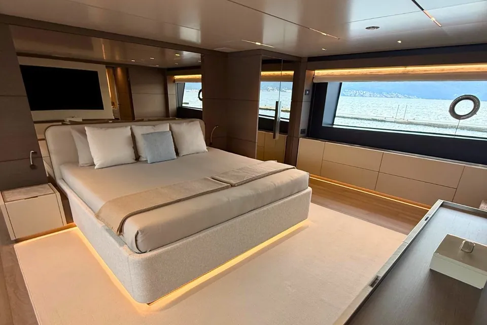 Albus, 2025 Custom Line Navetta 42, photo 19