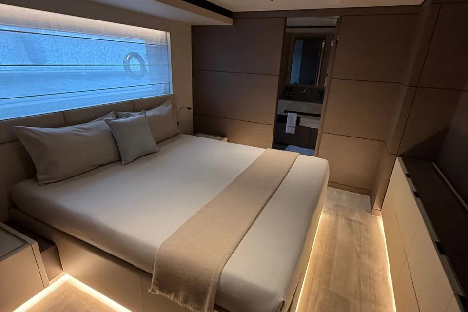 Albus, 2025 Custom Line Navetta 42, photo 21