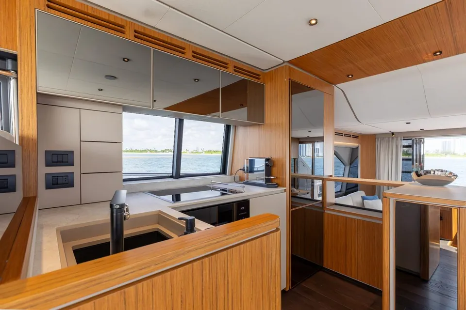 Katrin I, 2025 Ferretti 670, photo 15
