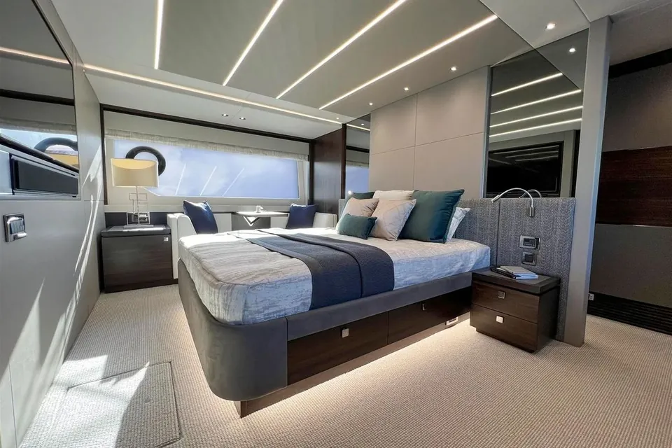 2024 Sunseeker 76 Yacht, photo 5