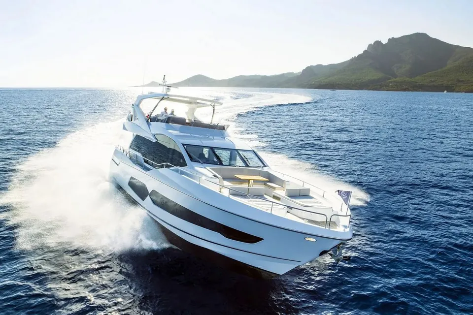 2024 Sunseeker 76 Yacht, photo 9