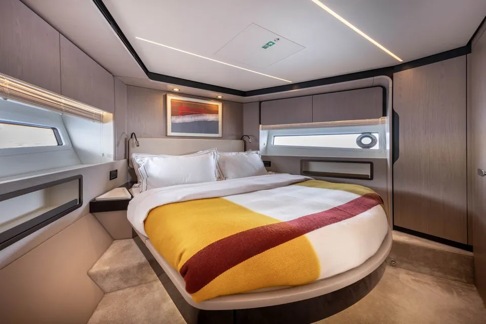 Bella Katrin, 2023 Azimut Fly 72, photo 5