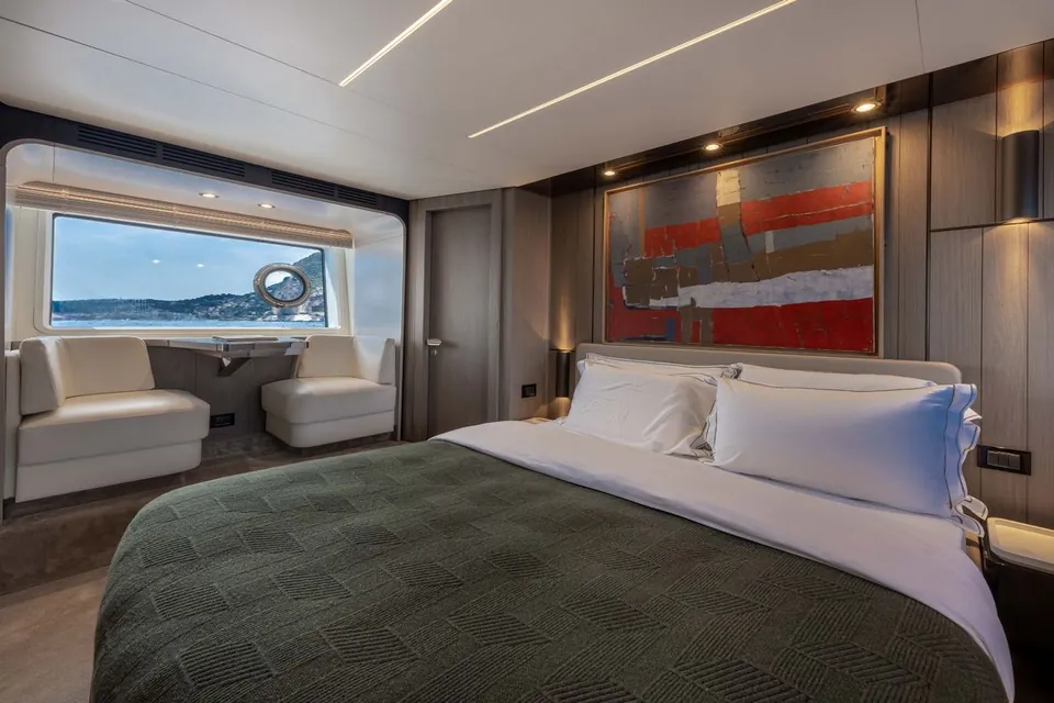 Bella Katrin, 2023 Azimut Fly 72, photo 12