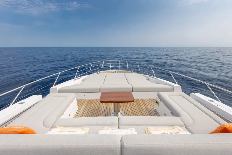 Bella Katrin, 2023 Azimut Fly 72, photo 13