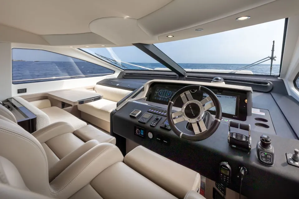 Bella Katrin, 2023 Azimut Fly 72, photo 14