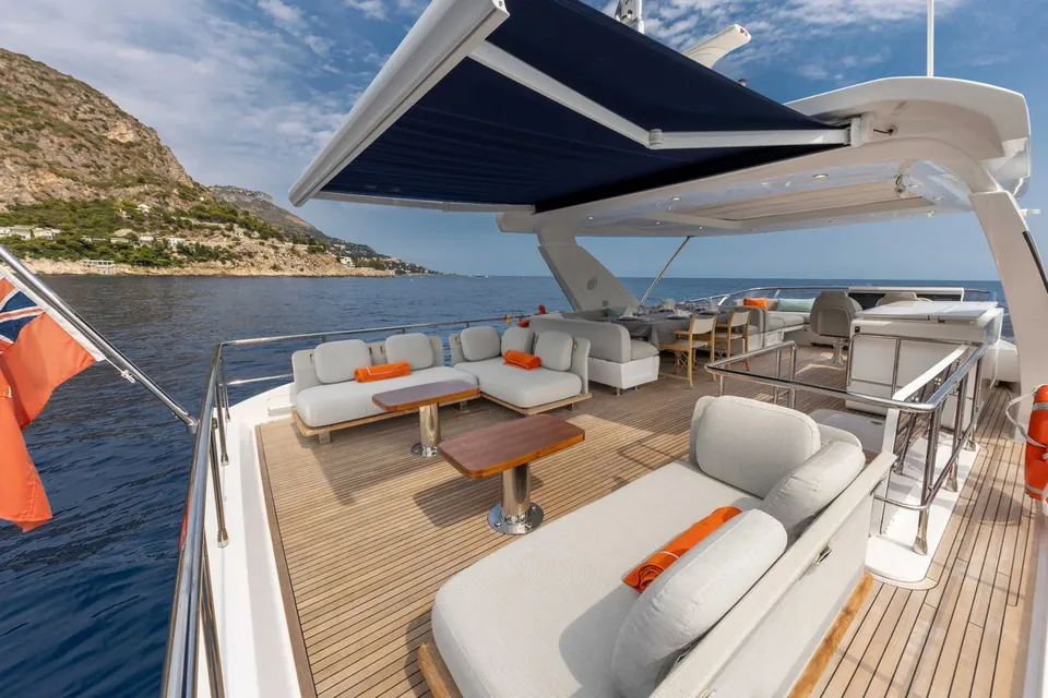 Bella Katrin, 2023 Azimut Fly 72, photo 15