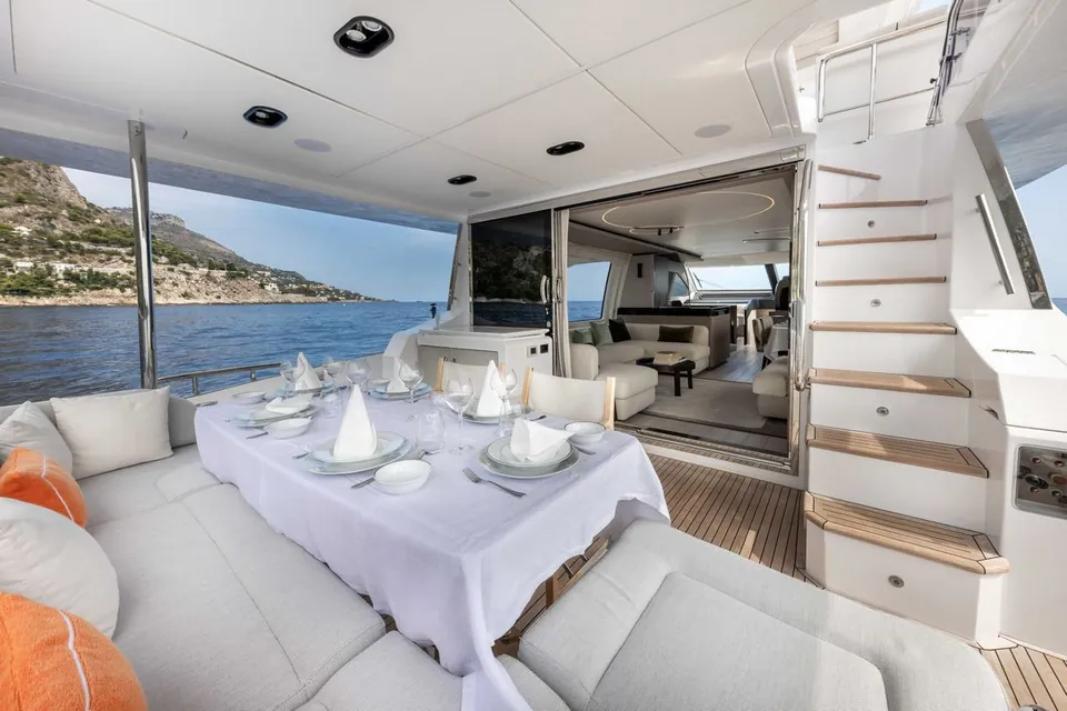 Bella Katrin, 2023 Azimut Fly 72, photo 17