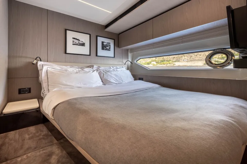 Bella Katrin, 2023 Azimut Fly 72, photo 18