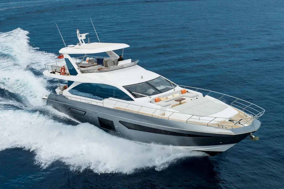 Bella Katrin, 2023 Azimut Fly 72, photo 23