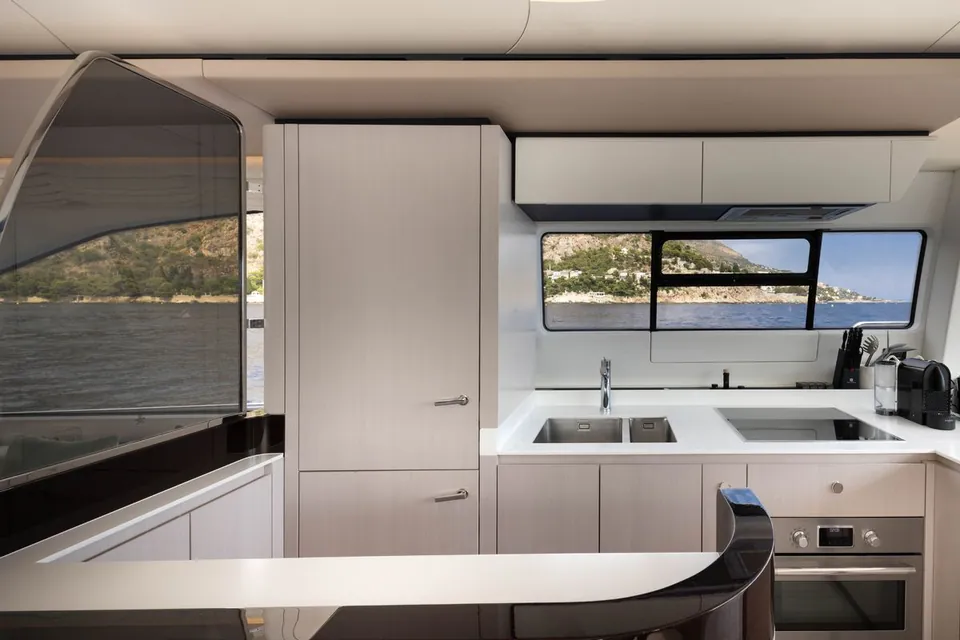 Bella Katrin, 2023 Azimut Fly 72, photo 26