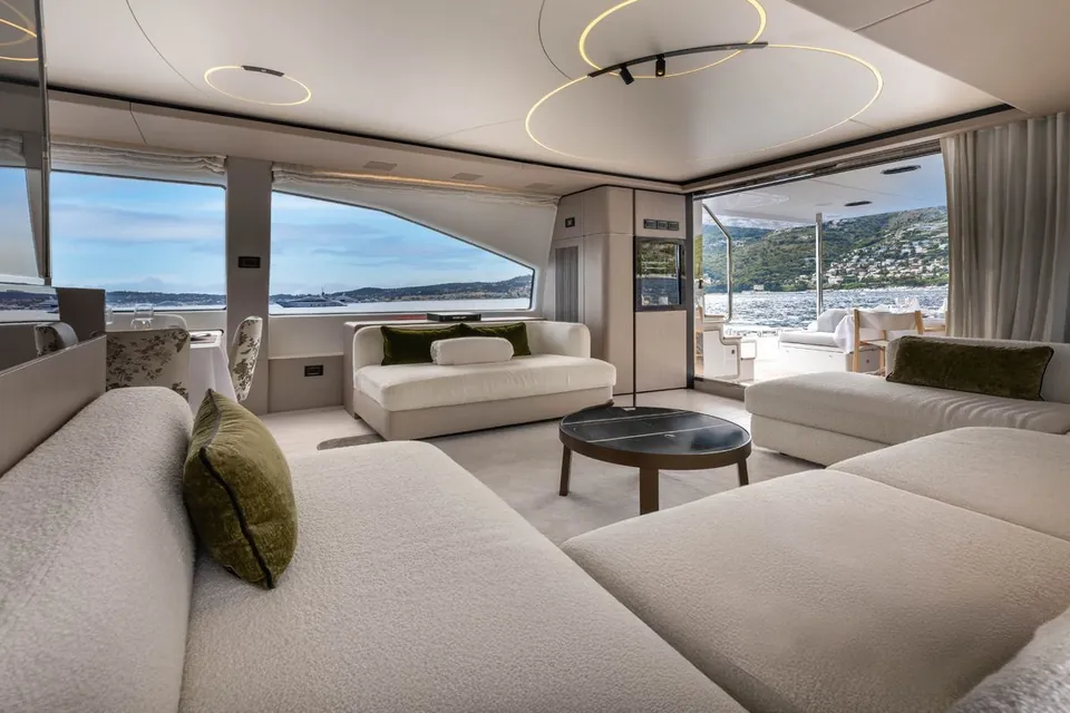 Bella Katrin, 2023 Azimut Fly 72, photo 31